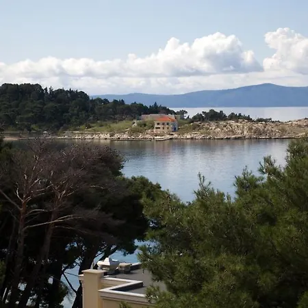 Mlinarevic Apartment Makarska