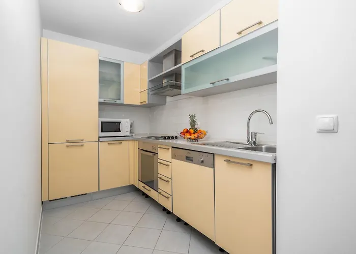 Beachfront Mlinarevic * Μακάρσκα